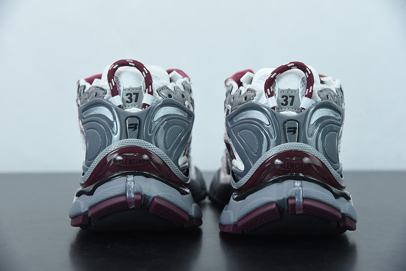 Ba*len*cia*ga runner sneaker