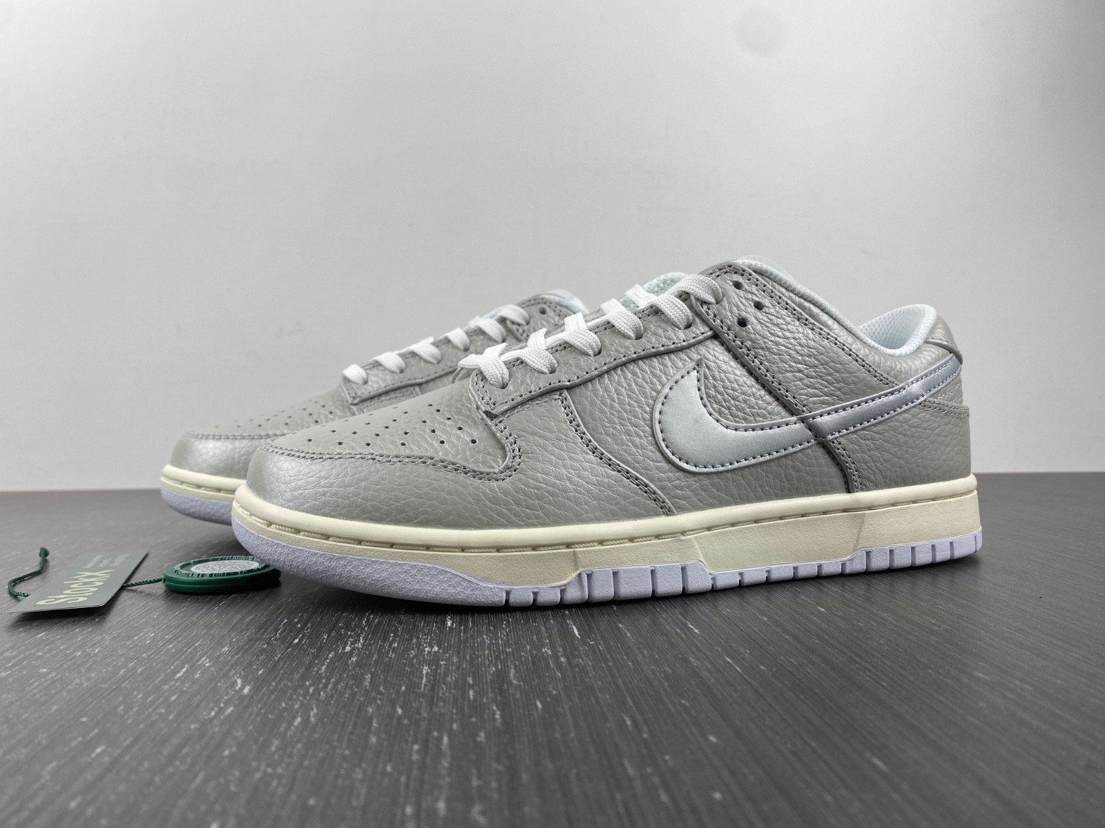 nike dunk low se
