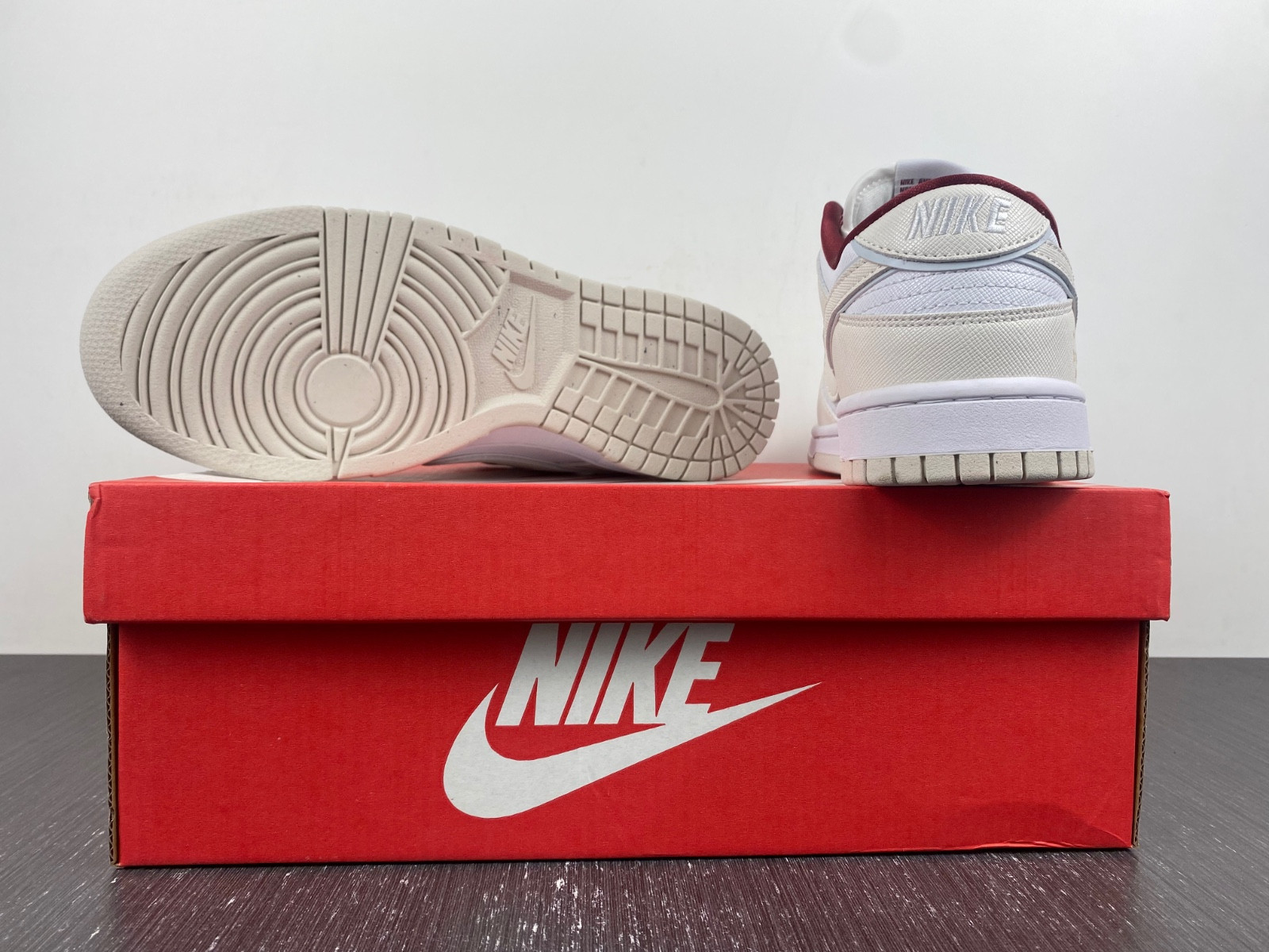 nike wmns dunk low se