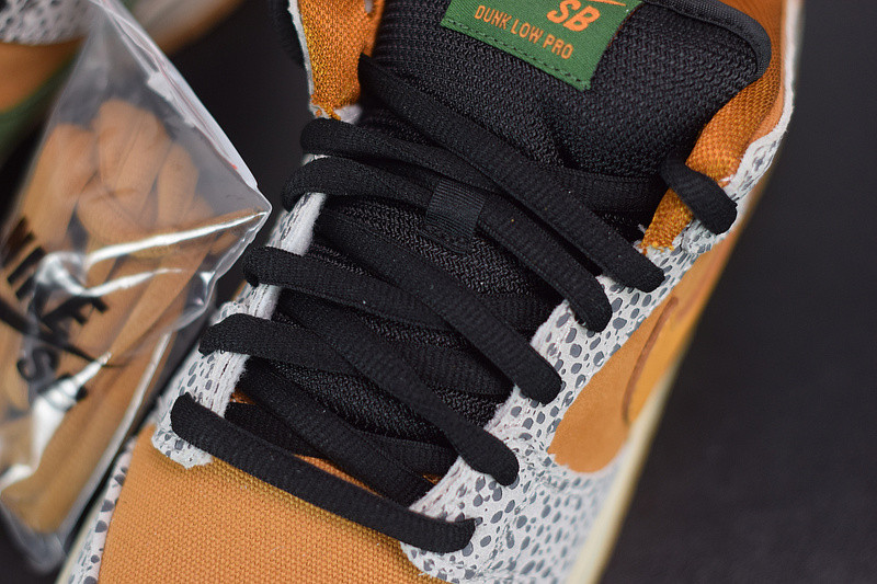 nike sb dunk low “safari” cd2563-002