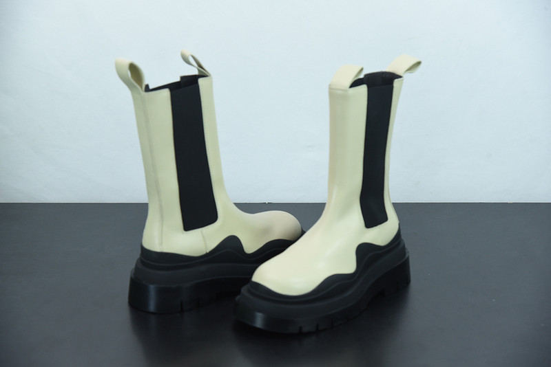 Bo*te*ga ve*ne*ta sneaker