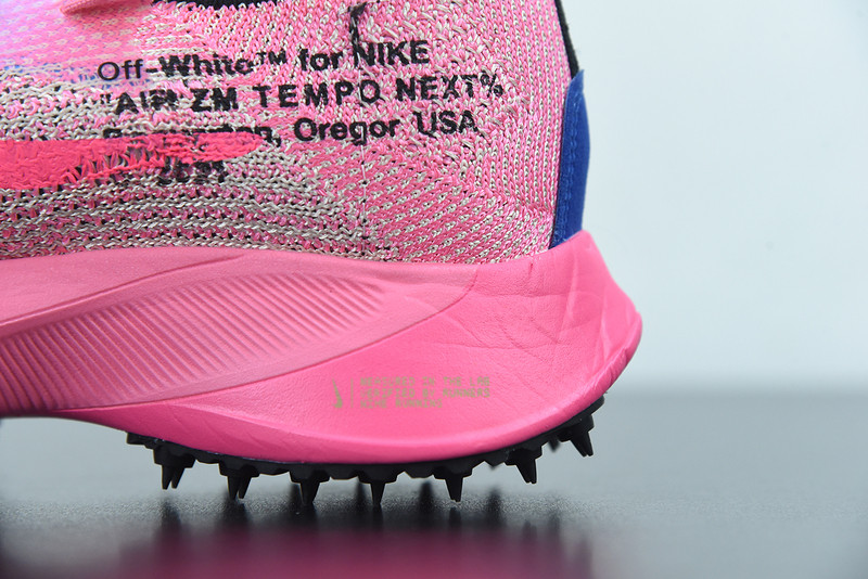 of x air zoom tempo next%