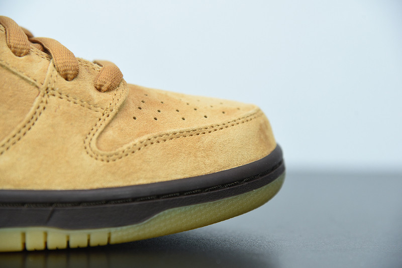 nike sb dunk low “wheat mocha” bq6817-204