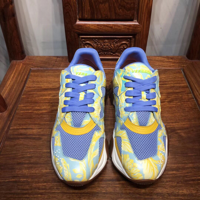 vs chain reaction sneakers