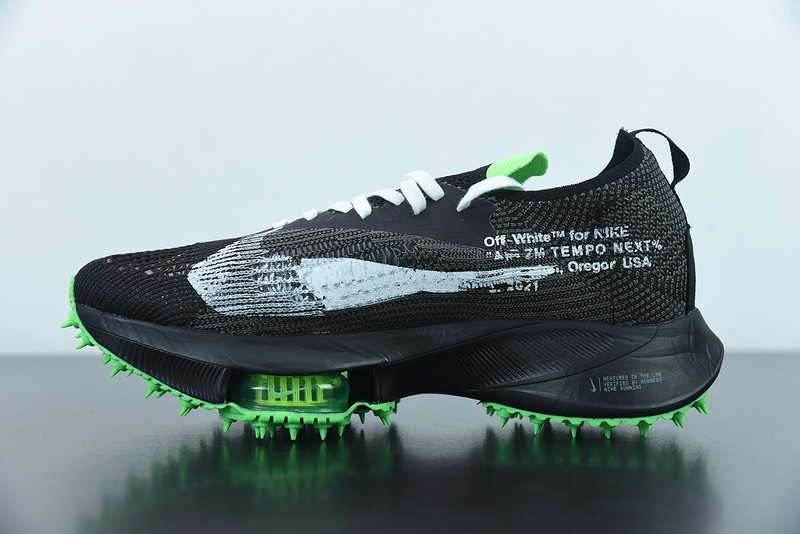 of x air zoom tempo next%