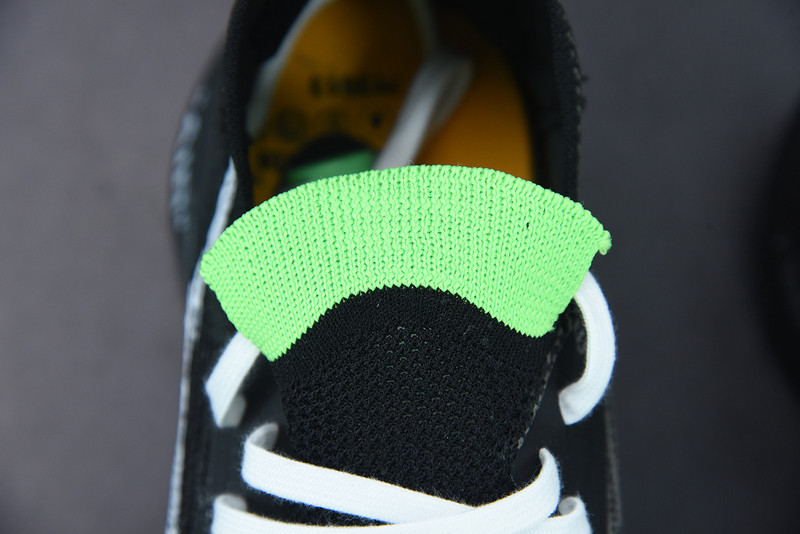 of x air zoom tempo next%