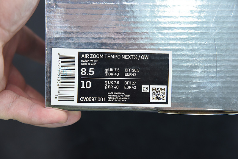 of x air zoom tempo next%