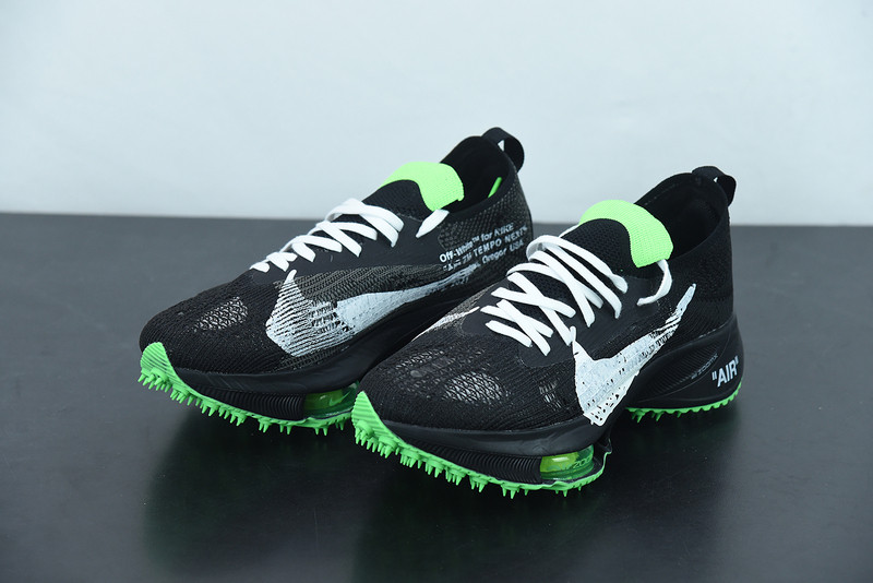 of x air zoom tempo next%