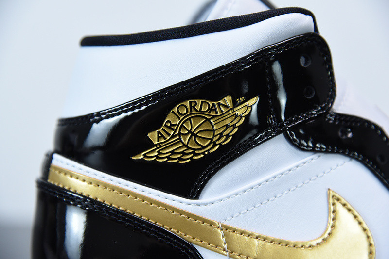 air jordan 1 mid patent