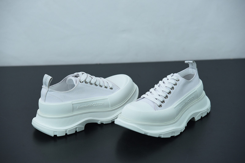 alexer mceen sneakers