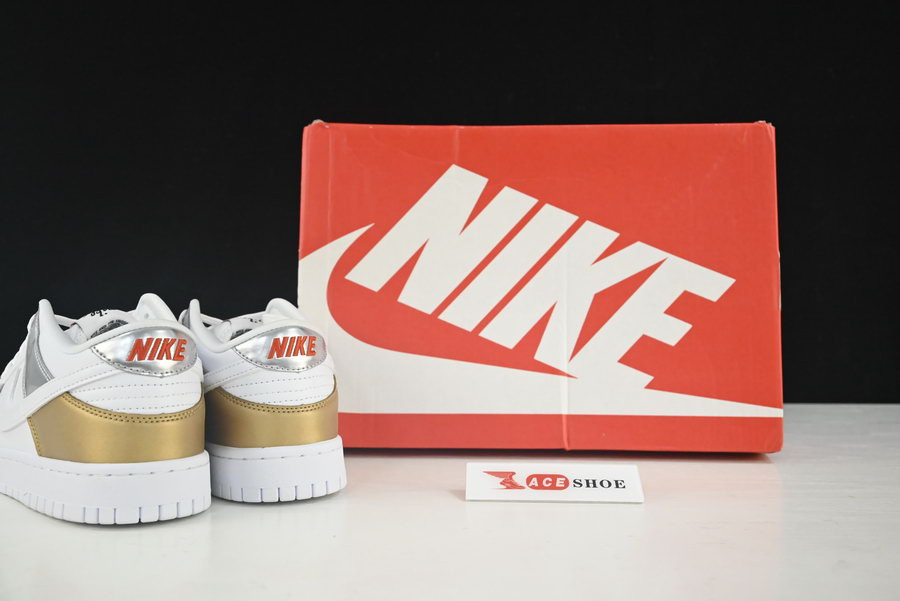 nike wmns dunk low se