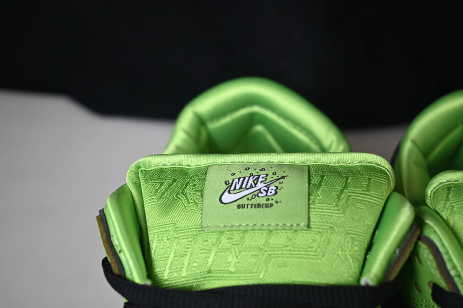 the powerpuff girls x dunk low pro sb qs