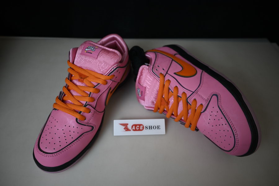the powerpuff girls x nike sb dunk low “blossom” fd2631-600