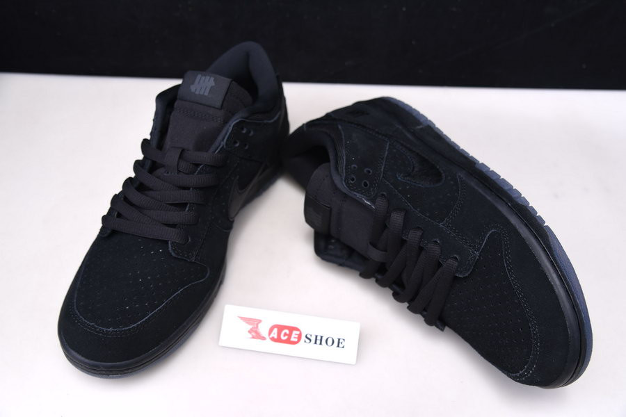 undefeated x nike dunk low