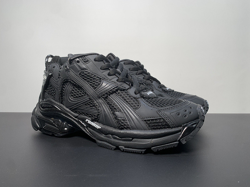 Ba*len*cia*ga runner sneaker