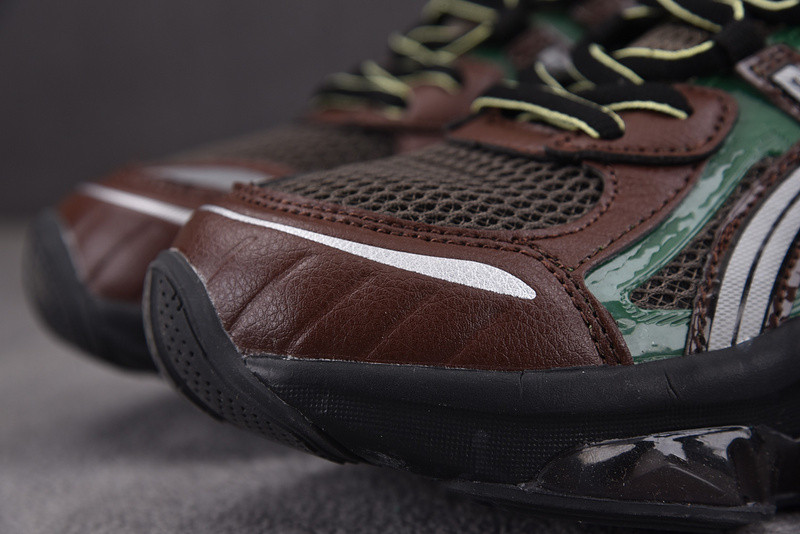 As*ic*s gel quantum kinetic