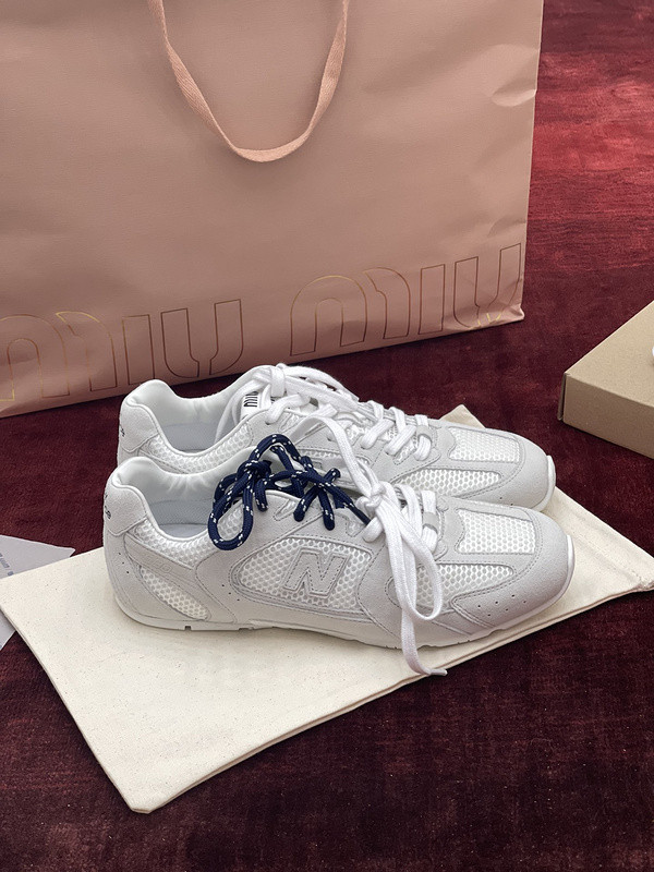 NEW BALANCE X MIUMIU SNEAKER