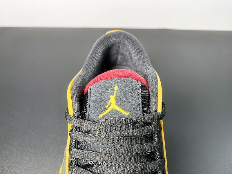 Air Jordan 4 RM "Bruce Lee" FQ7939-007