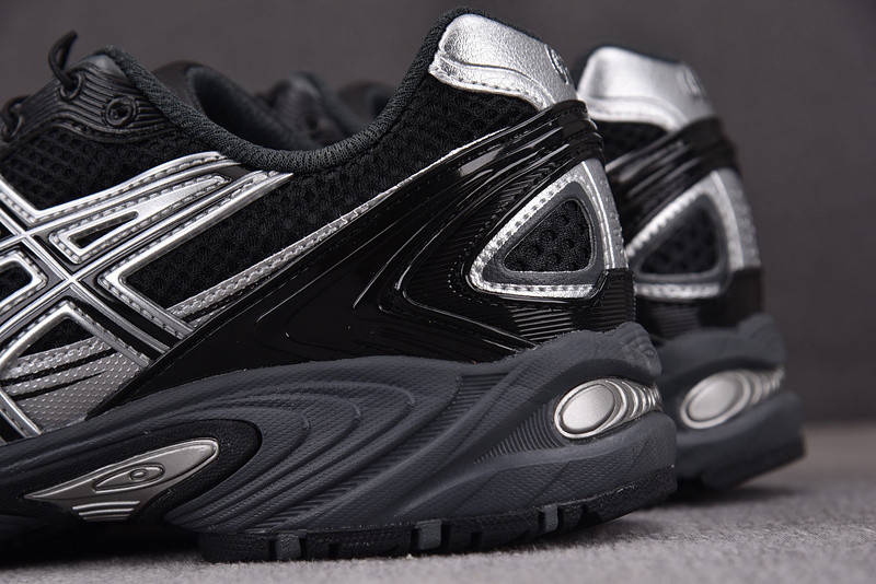 As*ic*s gel-kahana tr v4