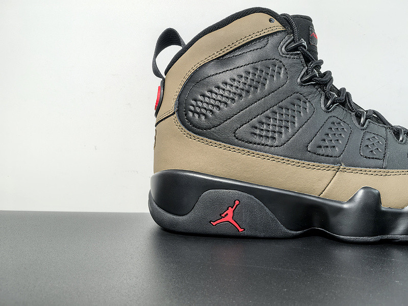 Air Jordan 9 Retro