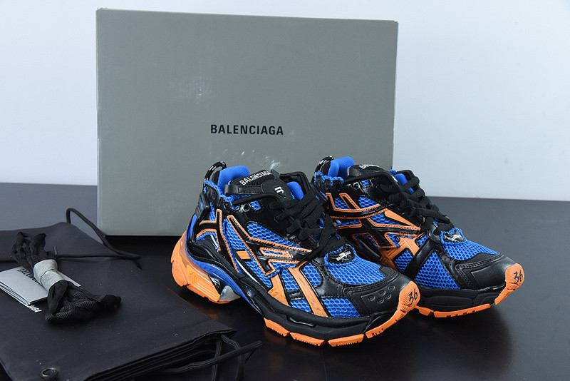Ba*len*cia*ga runner sneaker