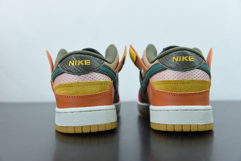 nike sb dunk low scrap