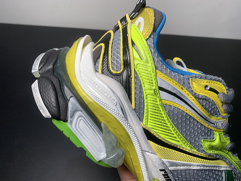 Ba*len*cia*ga runner sneaker