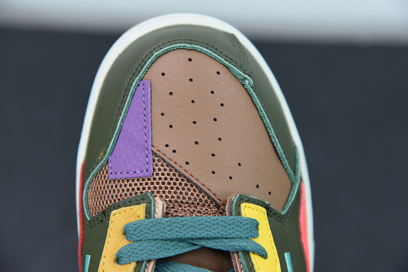 nike sb dunk low scrap