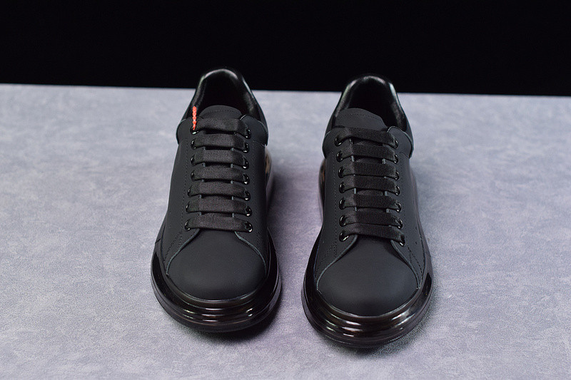 alexer mceen sneakers