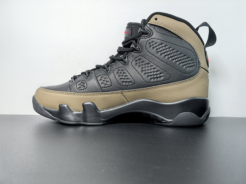 Air Jordan 9 Retro