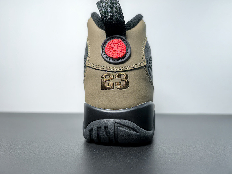 Air Jordan 9 Retro