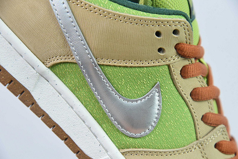 nike sb dunk low "escargot" fq7585-200