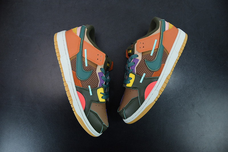 nike sb dunk low scrap