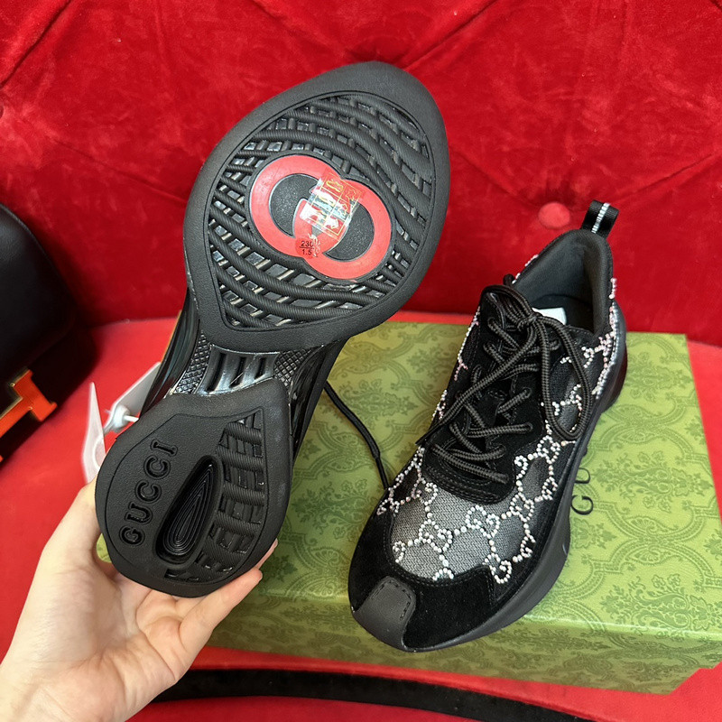 G*u*i rhyton sneaker