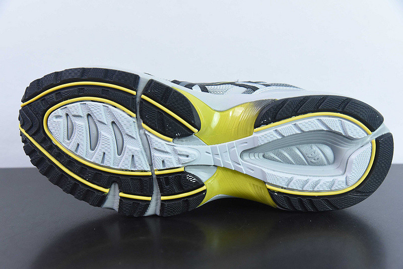 As*ic*s tiger gel-1090