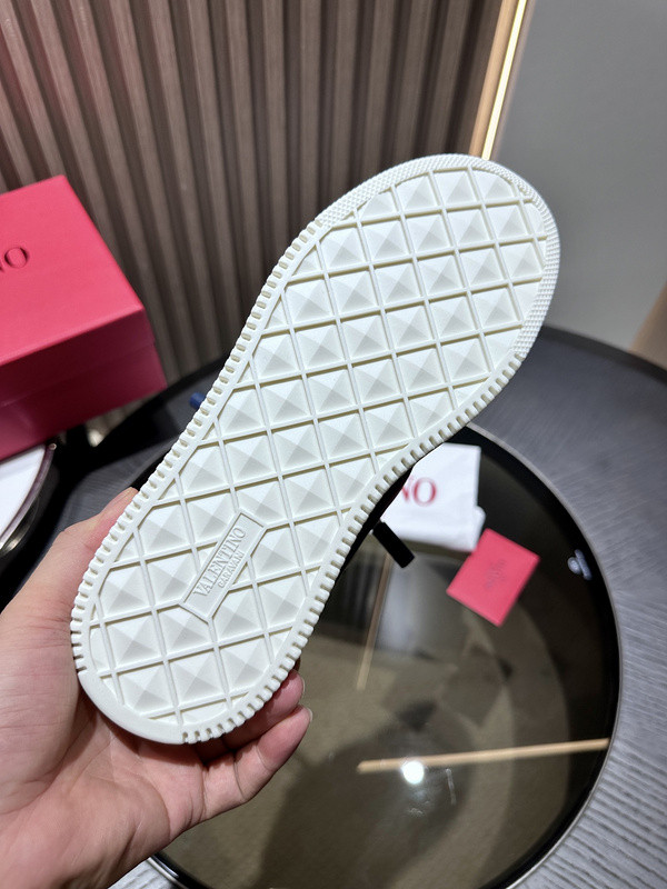valentino sneaker
