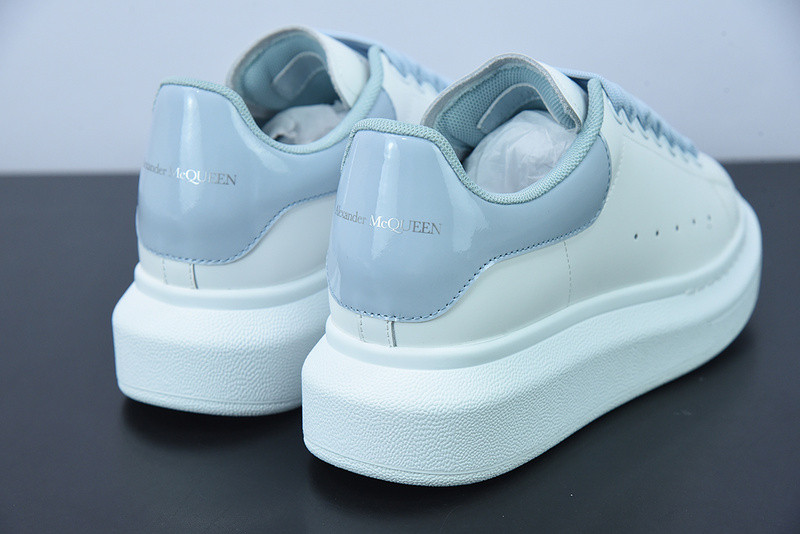 alexer mceen sneakers