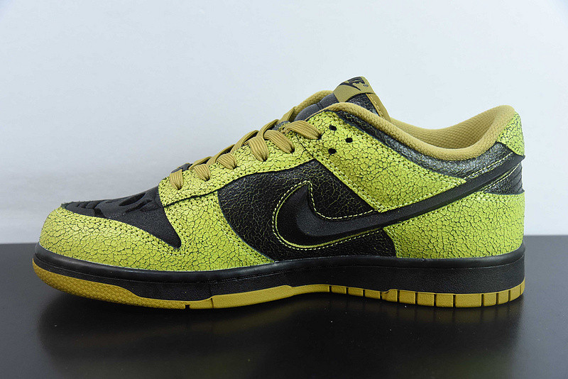 Nike Dunk Low "Halloween Skull" HV6103-300