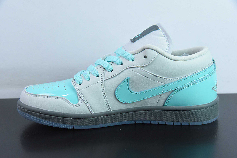 Air Jordan 1 Low "Polaroid" HQ3599-025
