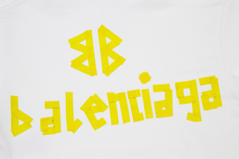 Ba*len*cia*ga clothes