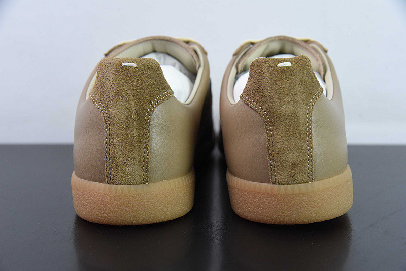 ma*s*n Ma*i*la sneaker