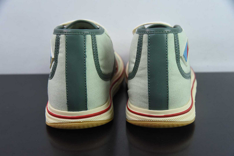 BOTTEGA VENETA Sneaker