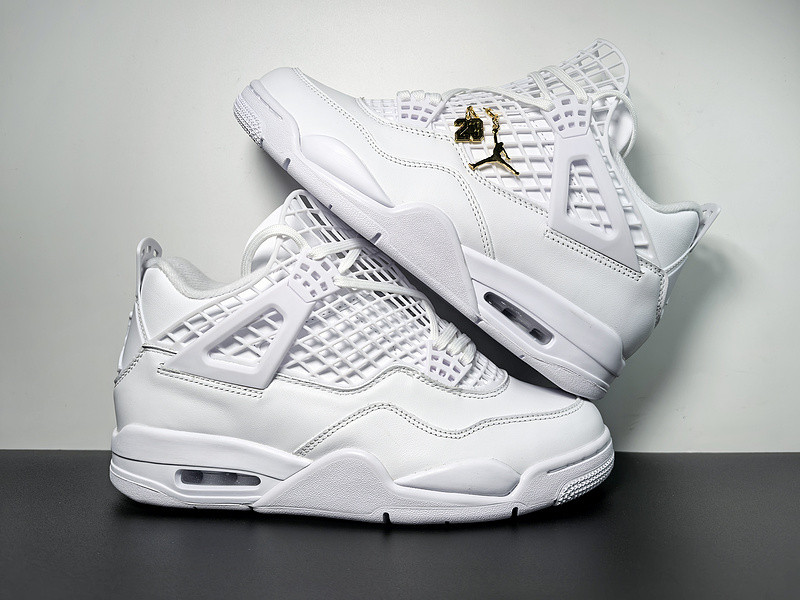 Air Jordan 4 Retro