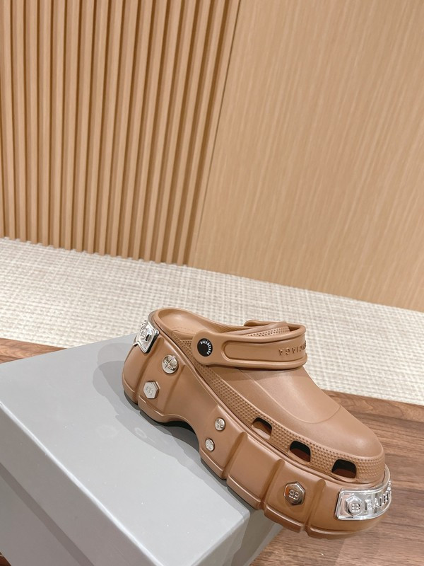 Cr*0*s x ba*len*cia*ga hardCr*0*s sandal