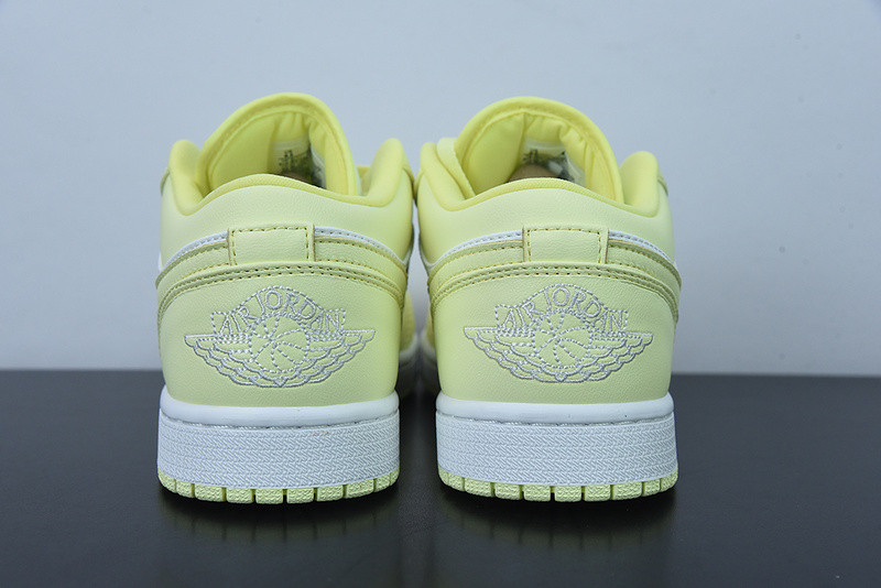 wmns air jordan 1 low