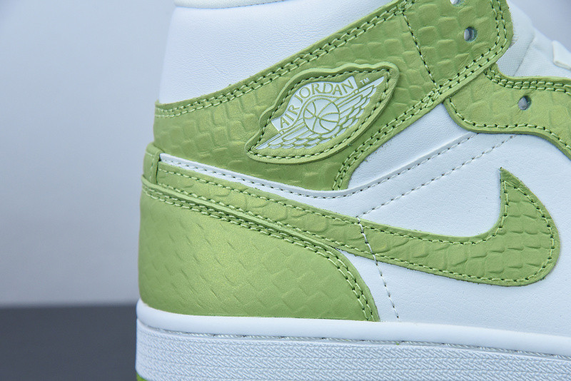 wmns air jordan 1 mid se