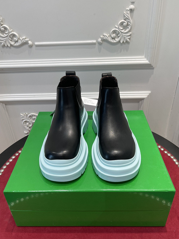 Bo*te*ga ve*ne*ta sneaker