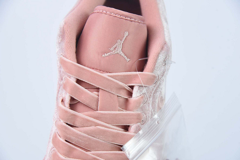 wmns air jordan 1 low se