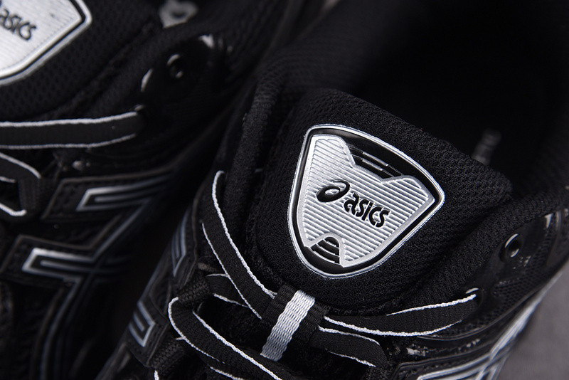 As*ic*s gel-quantum kinetic