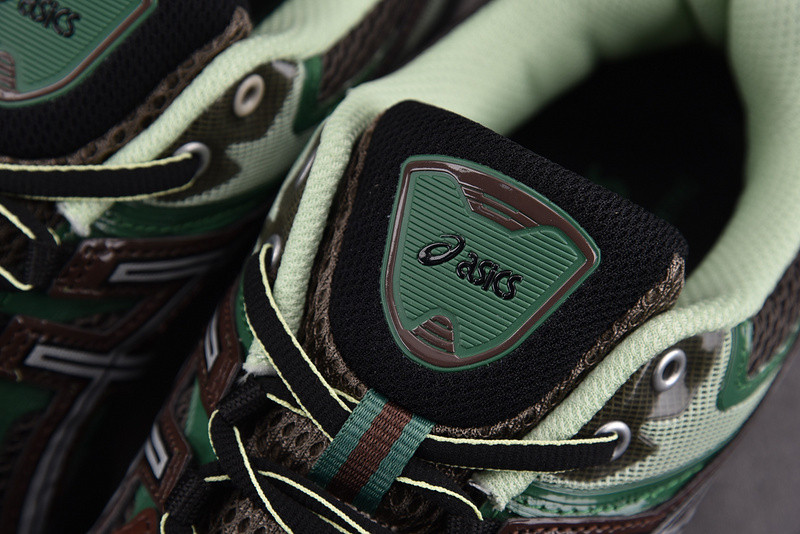 As*ic*s gel quantum kinetic